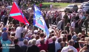 A Donetsk, des séparatistes pro-russes contraignent des prisonniers ukrainiens à défiler