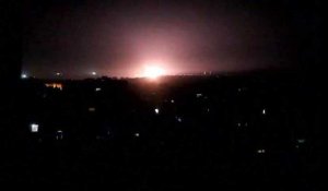A Gaza, la nuit déchirée par les bombes israéliennes