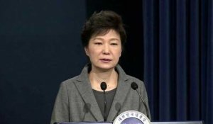 Ferry en Corée : la présidente endosse l'entière responsabilité