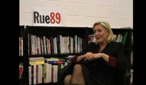 Marine Le Pen face aux riverains (25/01/2012) - Interdiction des manifestations de soutien aux sans-papiers