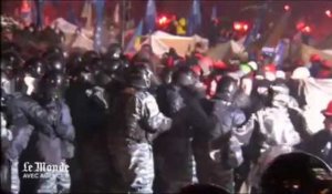 Guerre des tranchées entre police et manifestants à Kiev