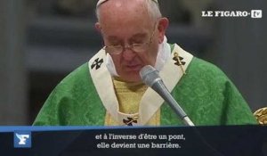 Ouverture du synode : « L'Église doit soigner les couples blessés » (Pape François)