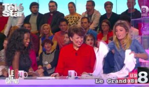 Le grand 8 - Caroline Ithurbide montre ses seins (ou presque) - Mardi 6 octobre 2015.mp4