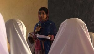 Malala visite le camp de réfugiés de Dadaab au Kenya