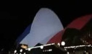 Attentats à Paris : La Marseillaise résonne en Australie en soutien à la France