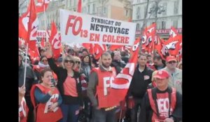 Manifestation à Marseille contre l'accord sur l'emploi