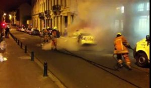 Matonge: la vidéo de la voiture de police incendiée