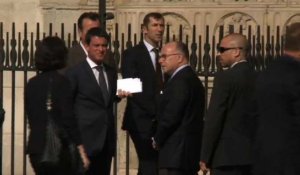Prêtre égorgé: Hollande et des ténors politiques à Notre-Dame