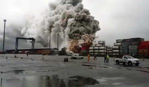 Brésil: un nuage de gaz toxiques plane sur un port