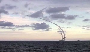 Des navires russes tirent 18 missiles de croisière sur Daesh