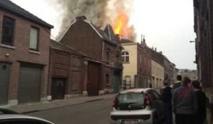 Spectaculaire incendie rue aux Laines à Verviers