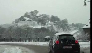 Circulation sur la neige à Namur