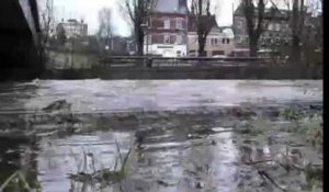 Montee des eaux de la Vesdre a Verviers