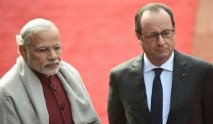 Hollande achève sa visite en Inde par le défilé militaire du Republic Day