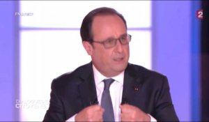 Hollande : "Macron est sous mon autorité"