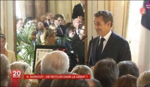 Hillary Clinton tacle Nicolas Sarkozy dans son livre !