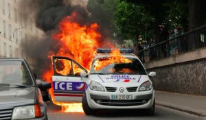 Une voiture de police incendiée à Paris, canal Saint-Martin