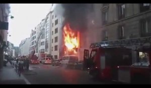 Paris : Un incendie se déclare dans un immeuble du 11e arrondissement (vidéo)