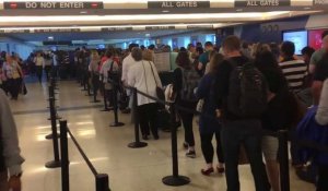 L'interminable file d'attente aux portiques de sécurité de l'aéroport de Chicago