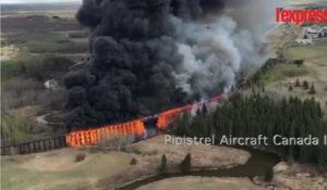 Canada: un pont ravagé par un violent incendie
