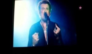 Attentats de Bruxelles - Johnny Hallyday : L'hommage du chanteur lors de son concert
