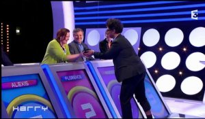 Sébastien Folin offre ses poils à une candidate de son émission  (France 2)