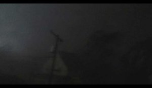 Un homme filme une tornade qui va dévaster sa maison, les images chocs (vidéo)