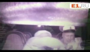 Un automobiliste ivre poignarde un policier pendant un contrôle (vidéo)