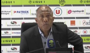 Ligue 1 - Guingamp: interview d'après match de Antoine Kombouaré