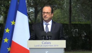 Calais: Hollande demande aux Britanniques de "prendre leur part"