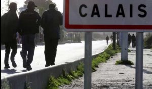 Calais : Hollande veut un démantèlement complet de la "Jungle"