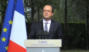 Hollande veut démanteler "définitivement" la "Jungle" de Calais
