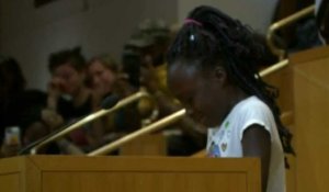 Violences policières à Charlotte : une fillette noire émeut le conseil de la ville avec un discours poignant