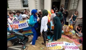 Burkini : rassemblements devant les ambassades de France à Berlin et Londres