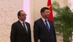 Hollande en Chine pour préparer la COP21