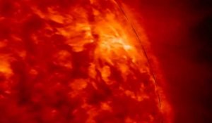 Impressionnant spectacle d'éruptions solaires 