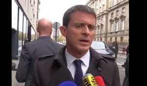 Valls dénonce les propos «pas responsables» de Sarkozy sur l'autorité de l'Etat
