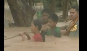 Le typhon qui ravage les Philippines, en 42 secondes