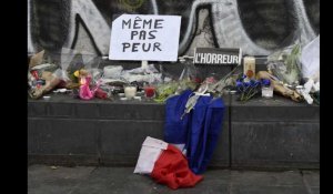 Attentats : recueillement à Paris et solidarité dans le monde