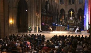 Attentats: une messe célébrée à Notre-Dame de Paris