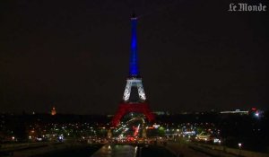 La Tour Eiffel aux couleurs du drapeau français