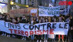 Saint-Brieuc : la jeunesse se mobilise après les attentats, 5 000 personnes se rassemblent