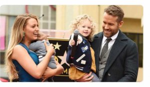 Ryan Reynolds inaugure son étoile à Hollywood en famille ! 