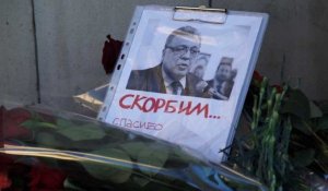 Des Russes rendent hommage à leur ambassadeur tué en Turquie