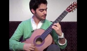 Milos Karadaglic et sa guitare en session acoustique