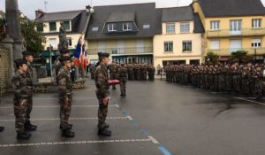 Présentation au drapeau d'élève gendarmes de Châteaulin