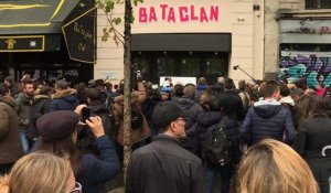 Attentats de Paris : hommage au Bataclan