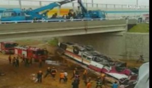 Corée du Sud : un bus tombe d'un pont et tue 12 personnes