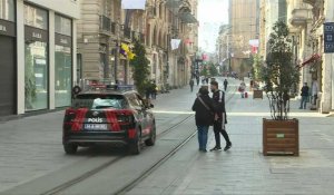 Images d'une rue d'Istanbul alors que la Turquie entame un troisième confinement