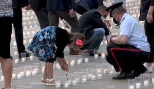 Les Tchèques allument 30.000 bougies pour les victimes du Covid-19
